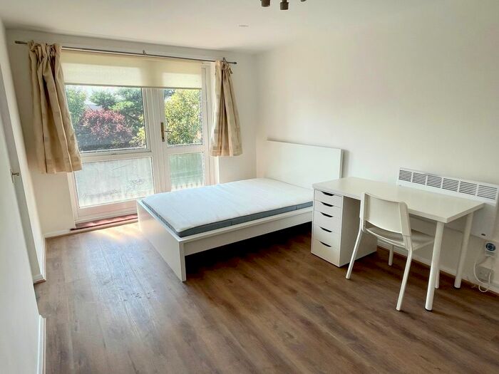 1 Bedroom Flat To Rent In Kendrick Road, Reading, RG1