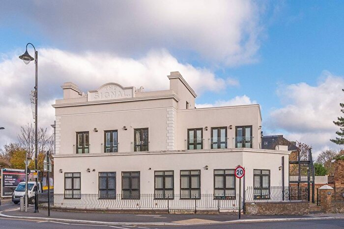 1 Bedroom Flat For Sale In Albert Road, South Norwood, London, SE25