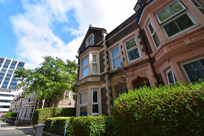 1 Bedroom Flat To Rent In Howard Gardens, Cardiff, CF24