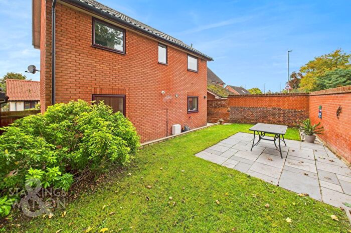 3 Bedroom Detached House For Sale In Yew Tree Court, Scole, Diss, IP21