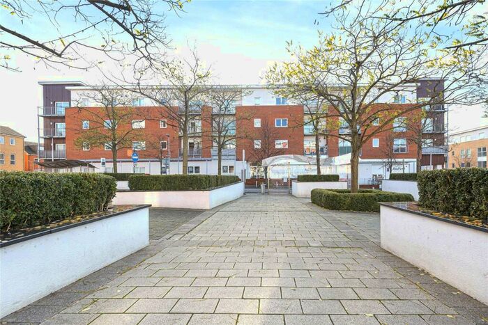 2 Bedroom Apartment To Rent In Tean House, Havergate Way, Reading, Berkshire, RG2
