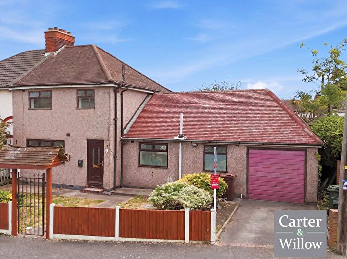 4 Bedroom Semi-Detached House For Sale In Hardie Road, Dagenham, RM10