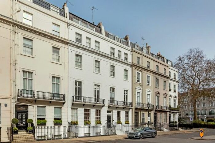 Studio To Rent In Chesham Place, London, SW1X