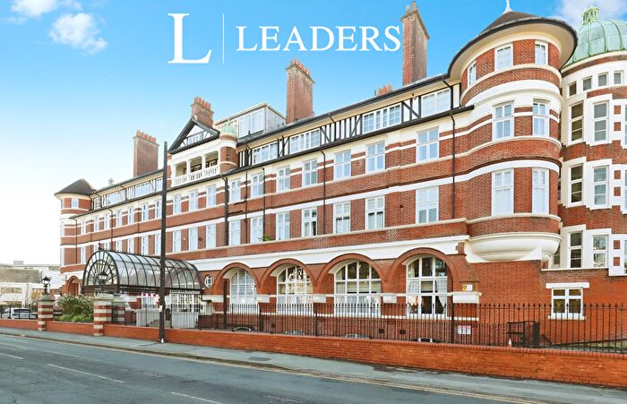 2 Bedroom Flat To Rent In Burlington Mansions, Owls Road, BH5