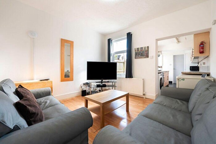 5 Bedroom Terraced House To Rent In Harrow Road, Selly Oak, Birmingham, B29