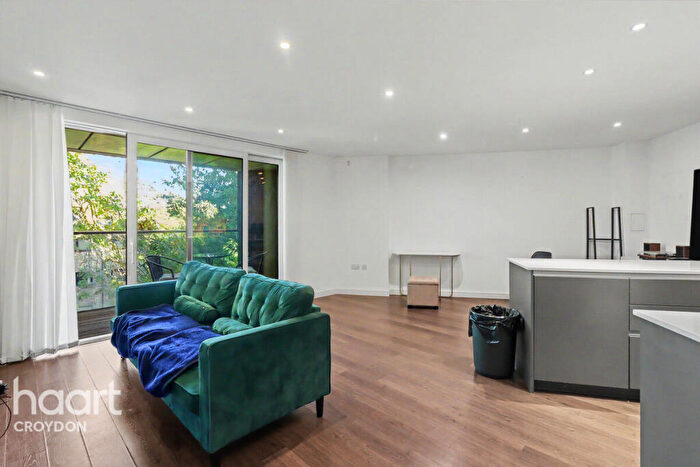 2 Bedroom Block Of Apartments For Sale In Saffron Central Square, Croydon, CR0