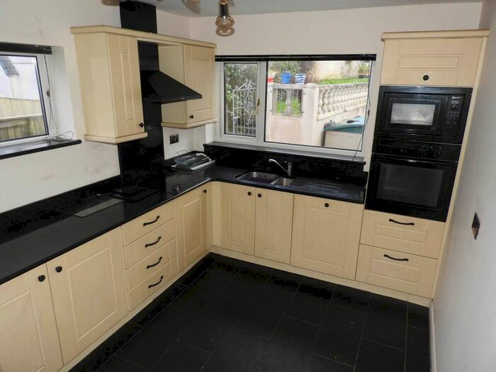 4 Bedroom Property To Rent In Fairwood Road, Dunvant, Swansea, SA2