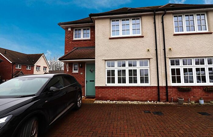 3 Bedroom Semi-Detached House To Rent In Greenway Gardens, CM6
