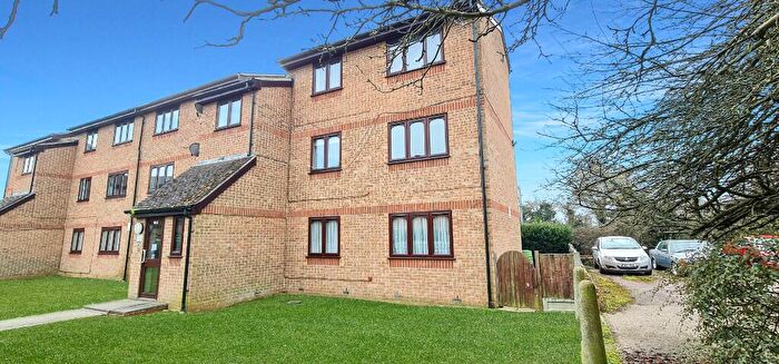 1 Bedroom Flat For Sale In Rochford, Essex, SS4