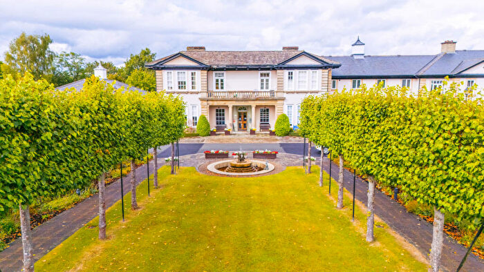 2 Bedroom Apartment For Sale In Hollins Hall, Harrogate, HG3