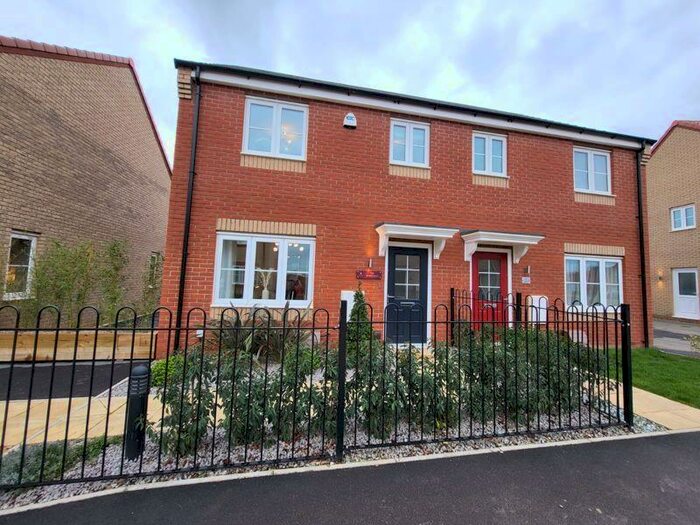 3 Bedroom Semi-Detached House To Rent In Daisy Drive, Whittlesey, PE7