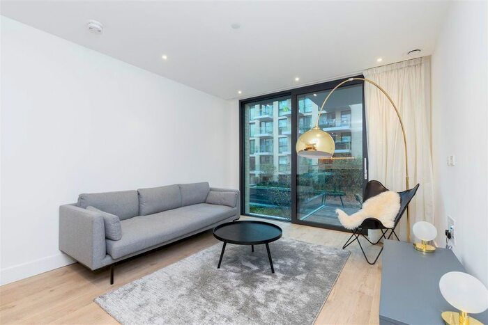 2 Bedroom Flat To Rent In Neroli House, Goodman's Field, E1