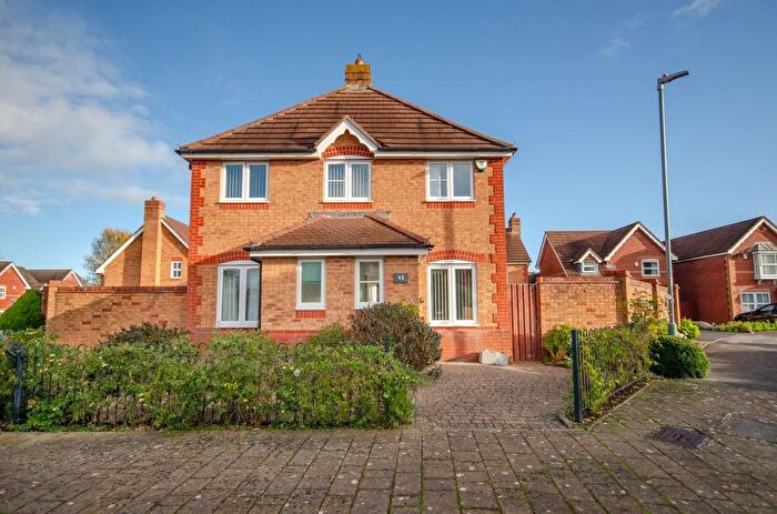 3 Bedroom Detached House For Sale In Wadham Grove, Emersons Green, Bristol, BS16