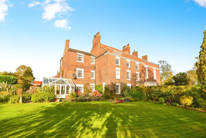 3 Bedroom Flat For Sale In Butts Lane, Egglescliffe, Stockton-On-Tees, TS16