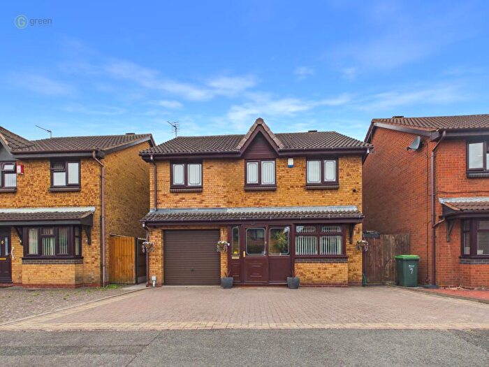 5 Bedroom Detached House For Sale In Dovecote Close, Tipton, DY4