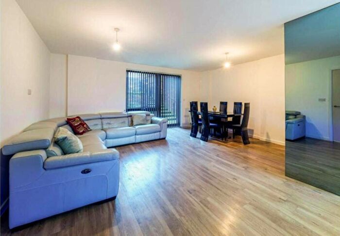 3 Bedroom Flat To Rent In Fishers Way, Sudbury, Wembley, HA0