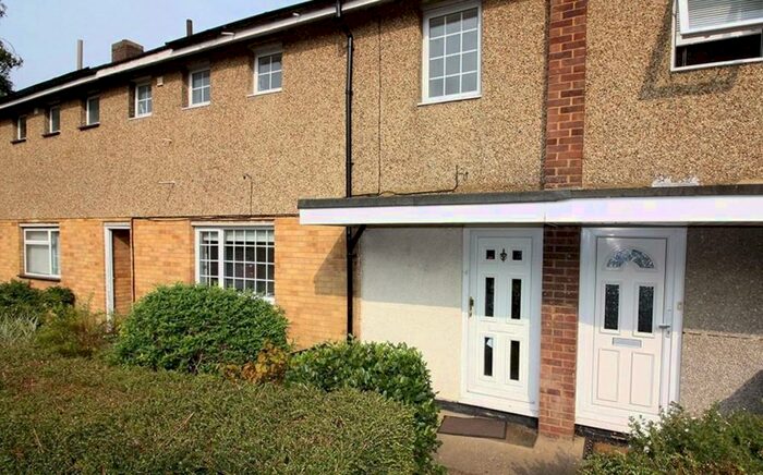 4 Bedroom House To Rent In Cheviots, AL10