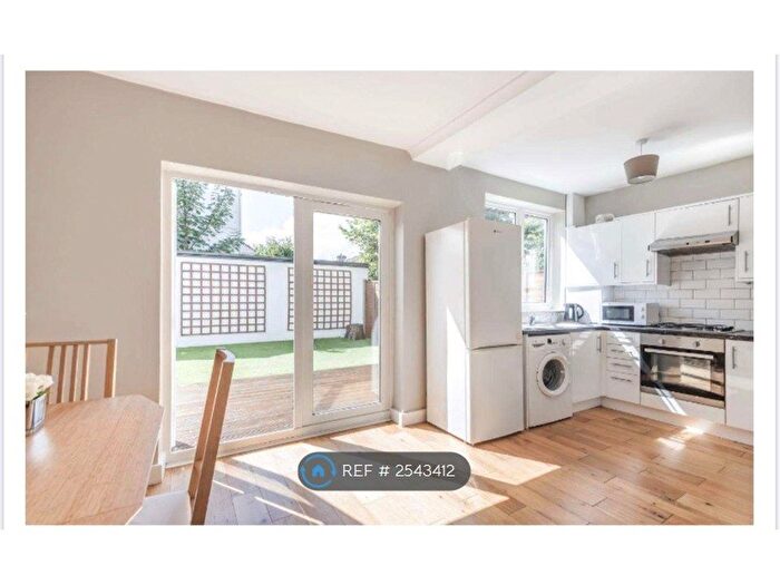 3 Bedroom Terraced House To Rent In Seely Road, London, SW17