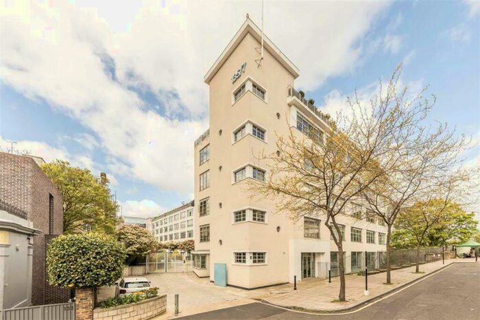 2 Bedroom Flat To Rent In Shepherdess Walk, London, N1