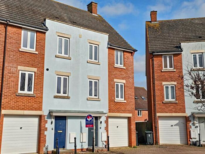 4 Bedroom Town House To Rent In Topcliffe Street, Kingsway, Gloucester, GL2