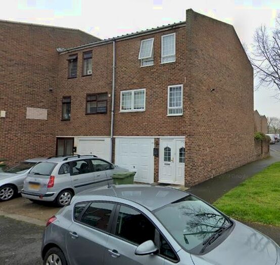 3 Bedroom Terraced House To Rent In St. Edmunds Close, Erith, DA18