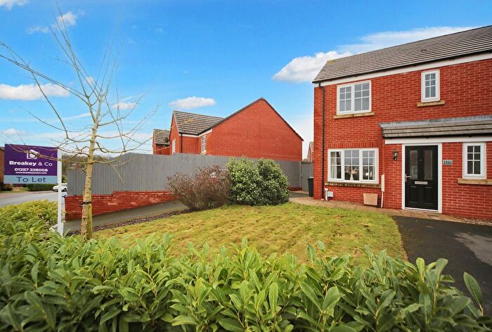 3 Bedroom Semi-Detached House To Rent In Grove Lane, Standish, WN6