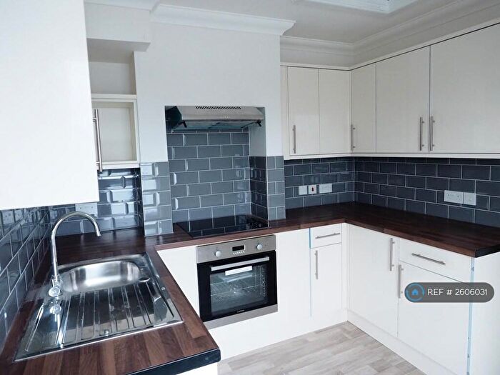 2 Bedroom Flat To Rent In Oxford Road, Reading, RG30