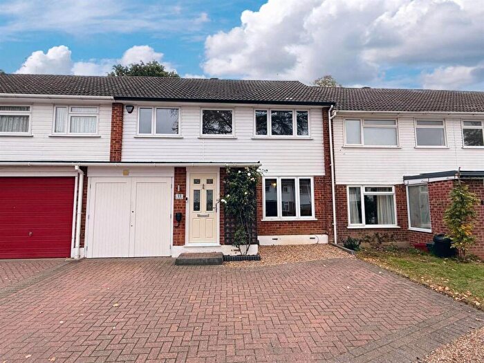 4 Bedroom Terraced House For Sale In Normanhurst, Hutton, Brentwood, CM13