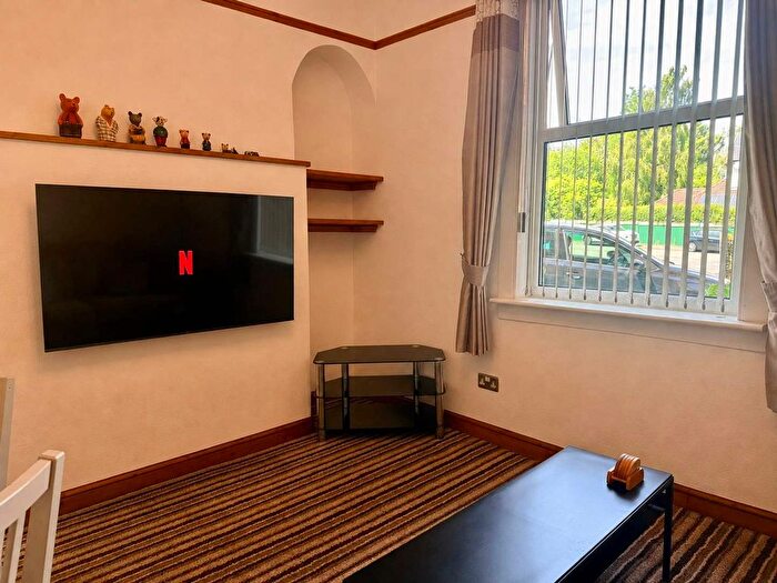 2 Bedroom Flat To Rent In Birmingham District, B14