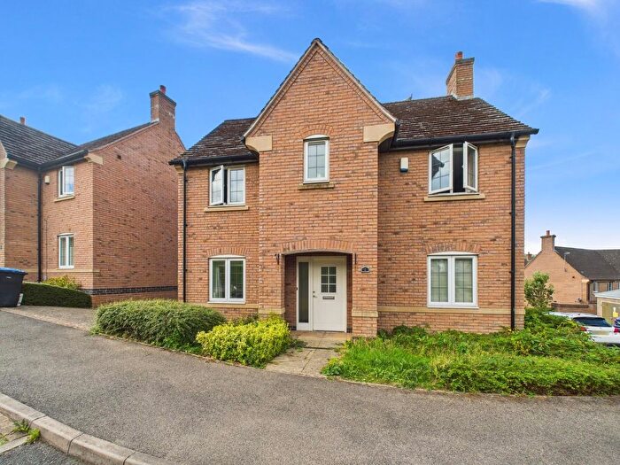 3 Bedroom Detached House For Sale In Vale Rise, Matlock, DE4