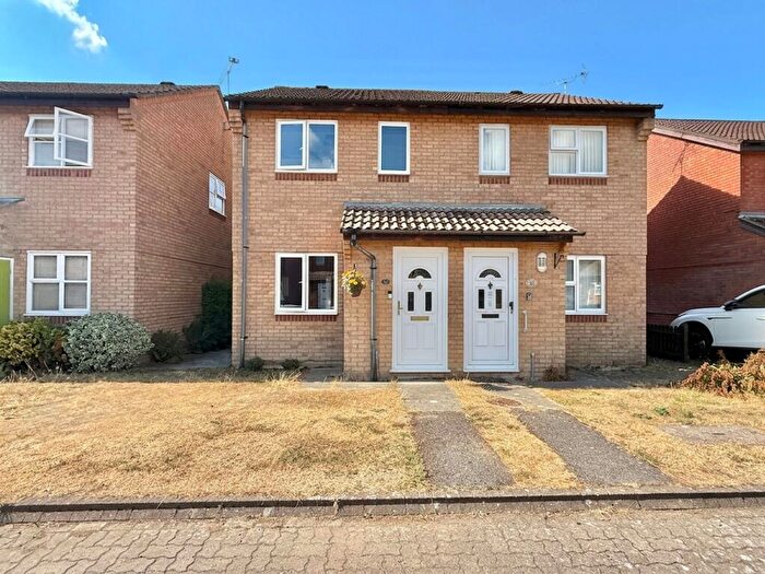 2 Bedroom Semi-Detached House For Sale In Ripplewood, Marchwood, SO40