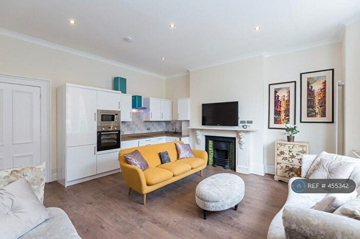 2 Bedroom Flat To Rent In Abercorn Place, London, NW8