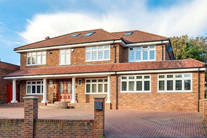 6 Bedroom Detached House For Sale In Daws Lea, High Wycombe, Buckinghamshire, HP11