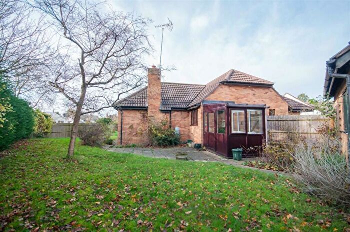 3 Bedroom Bungalow For Sale In Rookery Close, Hatfield Peverel, Chelmsford, CM3