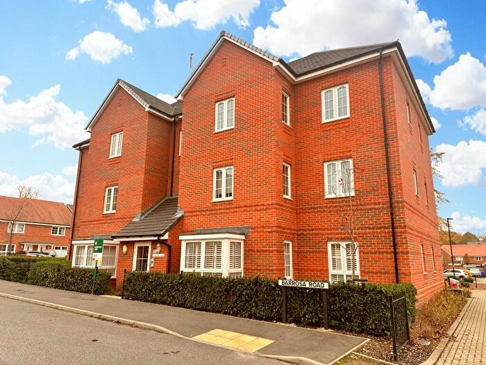 2 Bedroom Flat To Rent In Barrosa Road, Wellesley, GU11