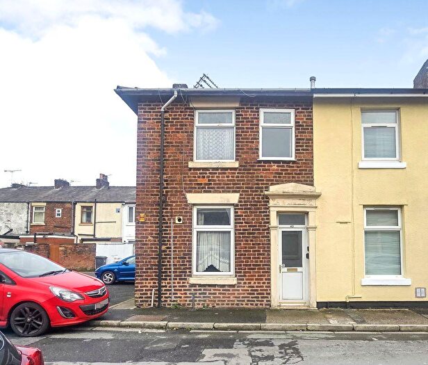 3 Bedroom End Of Terrace House For Sale In Brandiforth Street, Bamber Bridge, Preston, PR5