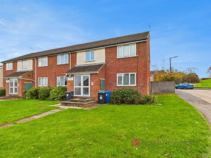 1 Bedroom Flat To Rent In Carl House, Commonside Road, Harlow, CM18