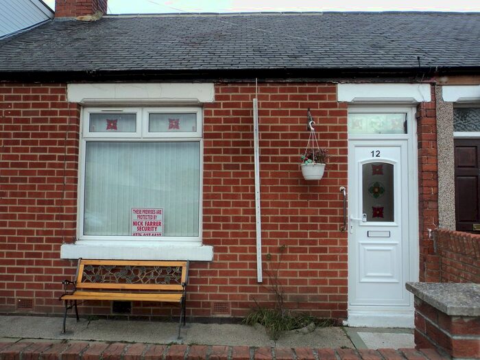 3 Bedroom Cottage To Rent In Villette Path, Hendon Sunderland, SR2