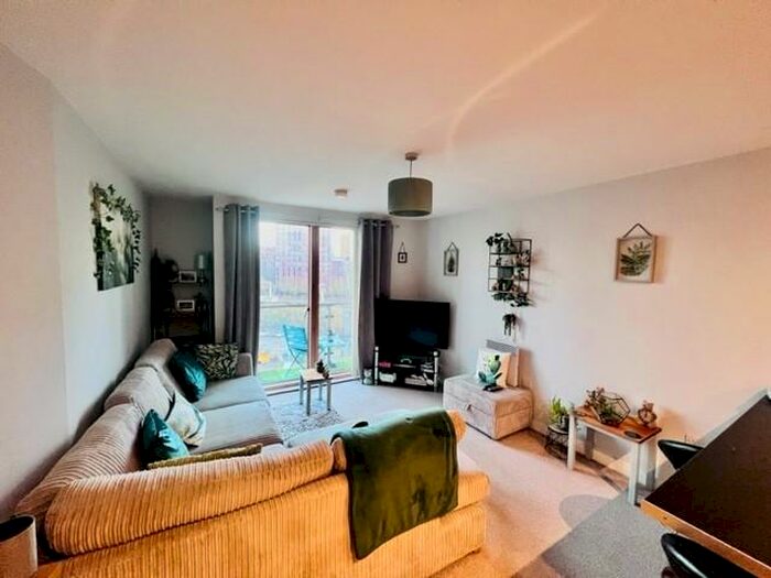 2 Bedroom Apartment To Rent In Masson Place, Green Quarter, M4