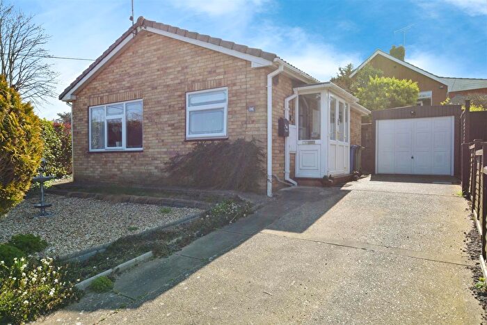 2 Bedroom Detached Bungalow For Sale In St. Peters Road, Scotter, Gainsborough, DN21