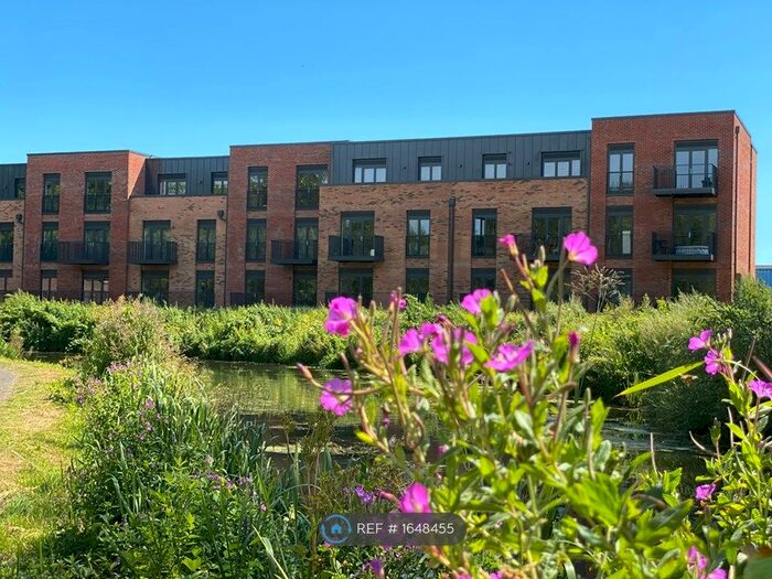 1 Bedroom Flat To Rent In Riverside Apartments, Leicester, LE2