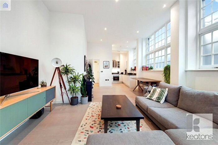 2 Bedroom Flat To Rent In Moreno House, Esker Place, Bethnal Green, London, E2