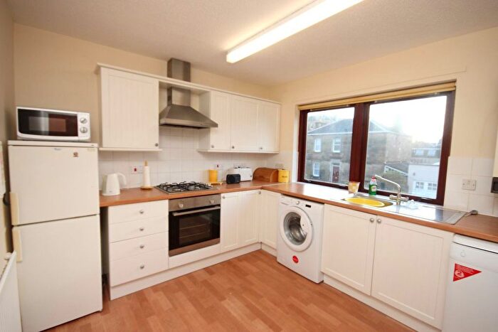 3 Bedroom Flat To Rent In Sienna Gardens, Sciennes, Edinburgh, EH9
