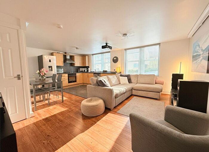 2 Bedroom End Of Terrace House For Sale In Lowerhouses Lane, Huddersfield, HD5