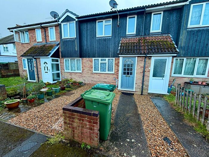 1 Bedroom Terraced House To Rent In Pippins Court, Ashford, TW15