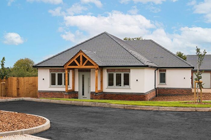 3 Bedroom Detached Bungalow For Sale In Maines Close, Burbage, LE10