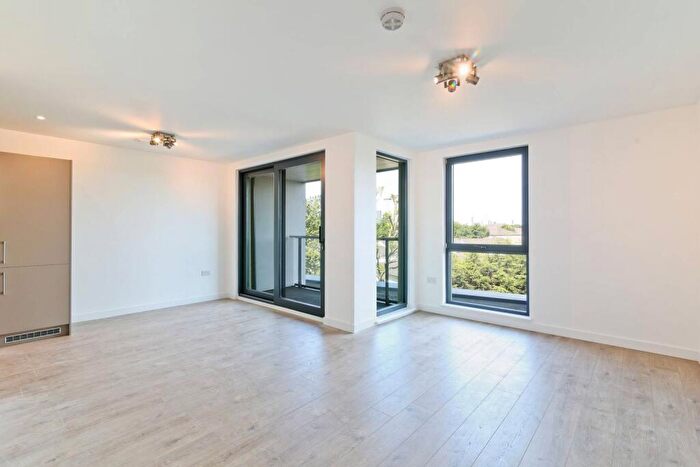 2 Bedroom Flat To Rent In Rotherhithe New ROad, Bermondsey, London, SE16