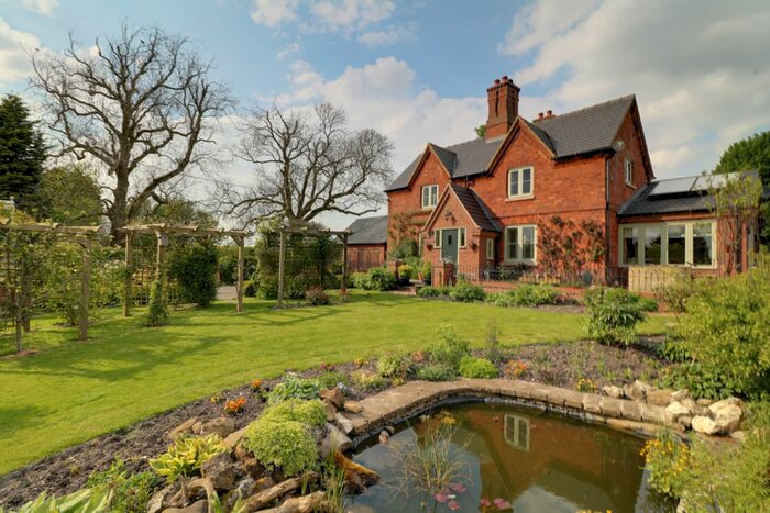 4 Bedroom Character Property For Sale In Kelstern, Louth, LN11