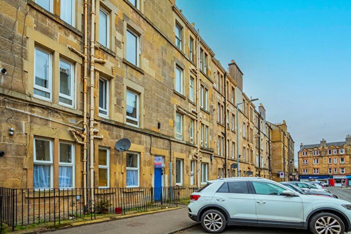 1 Bedroom Flat For Sale In / Wardlaw Place, Edinburgh, EH11