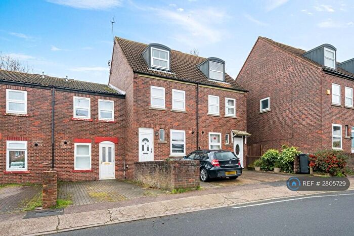 3 Bedroom Terraced House To Rent In Grace Close, London, SE9